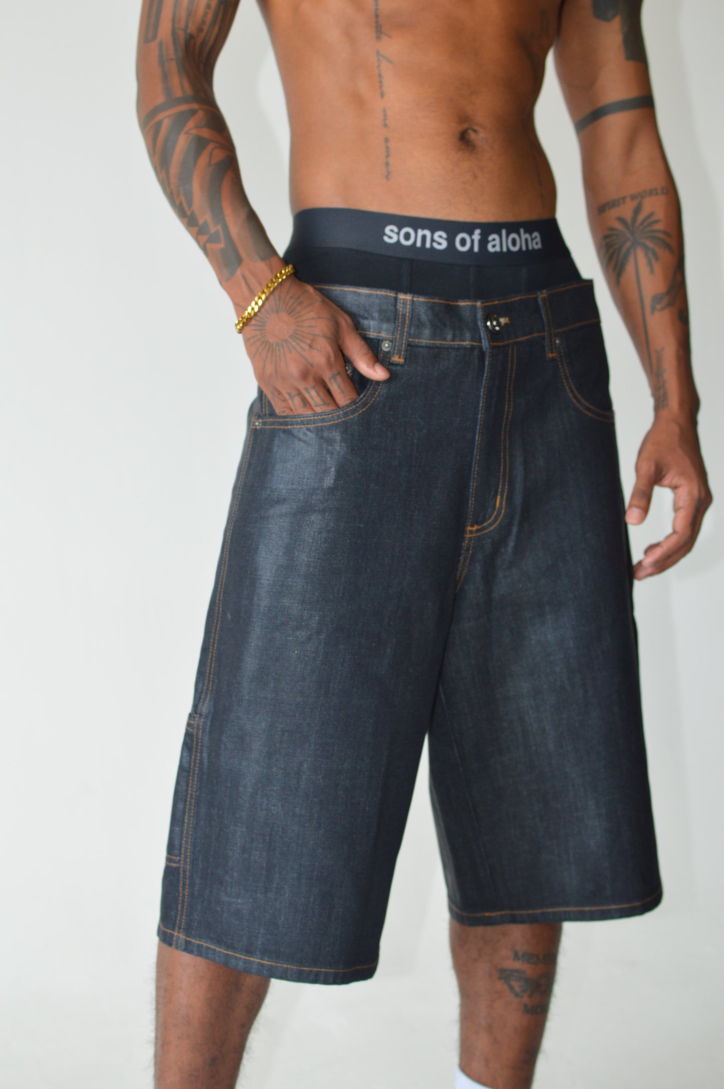 WAX CARPENTER SHORTS